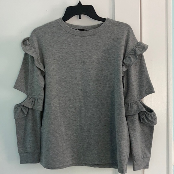 Aqua Open Elbow Ruffled Sweatshirt size S - Picture 1 of 5